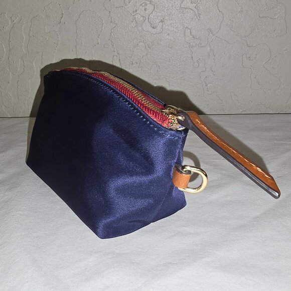 Dooney & Bourke Wayfarer Navy Blue Nylon Zip Cosmetic Bag / Coin Pouch FLAWLESS - Picture 5 of 10